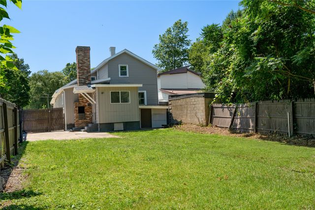 211 WALNUT Street, Erie, PA 16507
