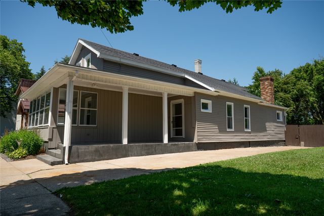 211 WALNUT Street, Erie, PA 16507
