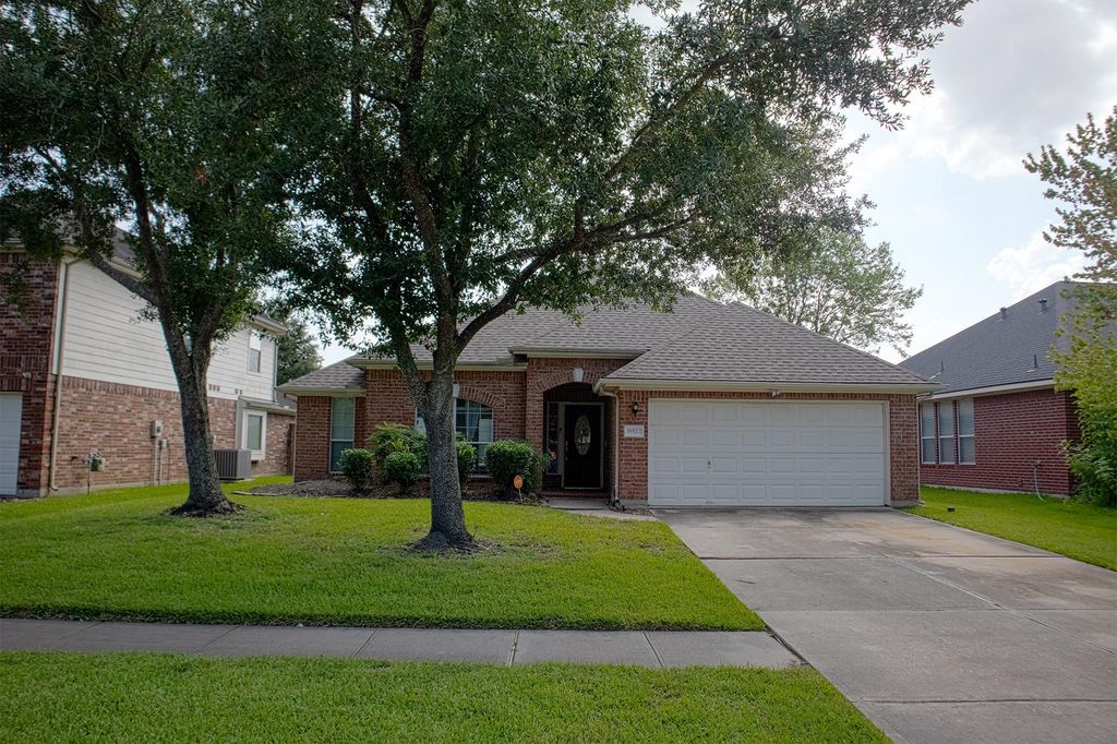 18523 Half Moon Trail, Humble, TX 77346