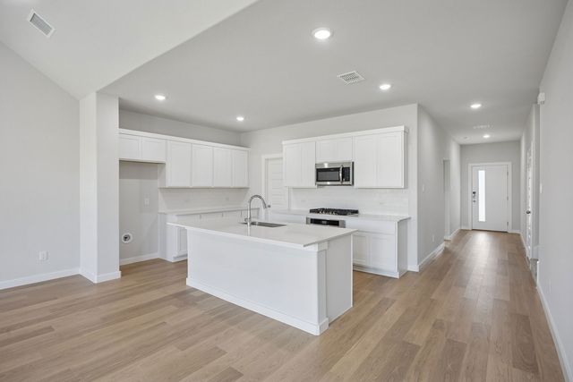 745 Lyft Lane, Aledo, TX 76008