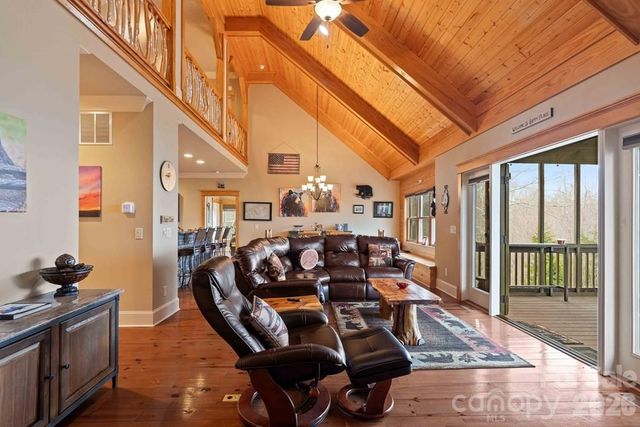 27 Indianola Lane, Bryson City, NC 28713