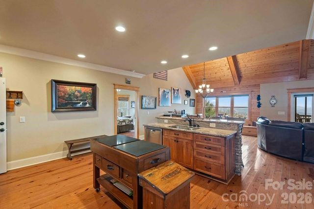 27 Indianola Lane, Bryson City, NC 28713