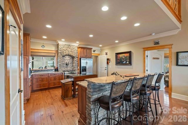 27 Indianola Lane, Bryson City, NC 28713