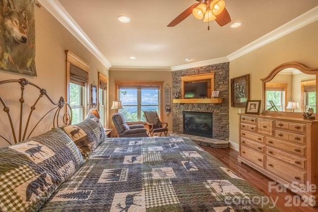 27 Indianola Lane, Bryson City, NC 28713