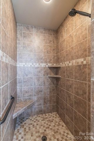 27 Indianola Lane, Bryson City, NC 28713