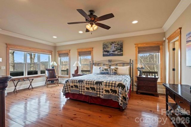 27 Indianola Lane, Bryson City, NC 28713