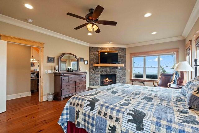 27 Indianola Lane, Bryson City, NC 28713