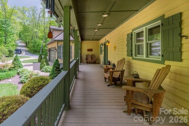 27 Indianola Lane, Bryson City, NC 28713