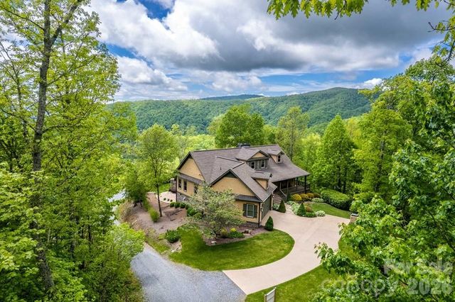27 Indianola Lane, Bryson City, NC 28713