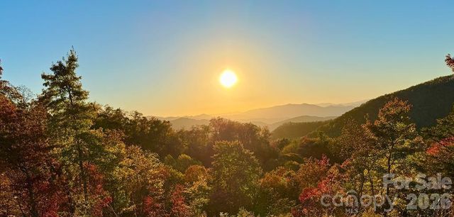 27 Indianola Lane, Bryson City, NC 28713