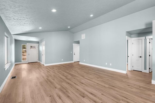 2109 N Sipple Rd, Spokane Valley, WA 99212