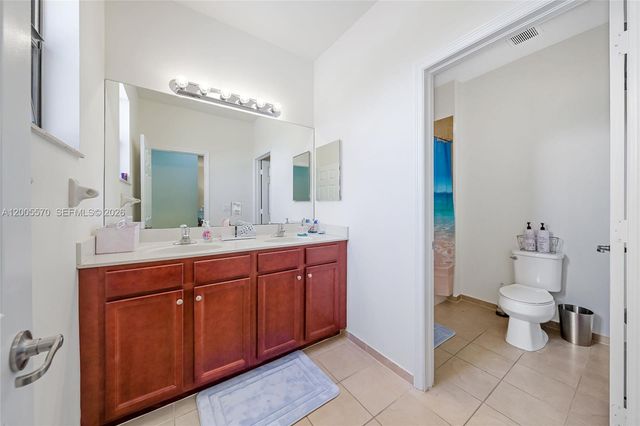 15294 SW 173rd St, Miami, FL 33187