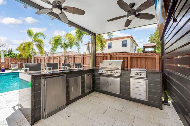 15294 SW 173rd St, Miami, FL 33187