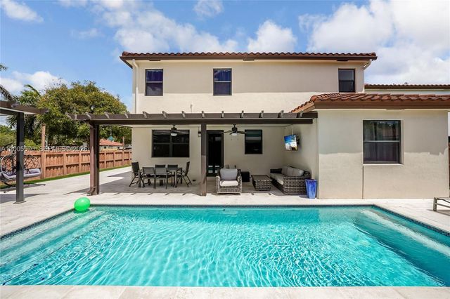15294 SW 173rd St, Miami, FL 33187