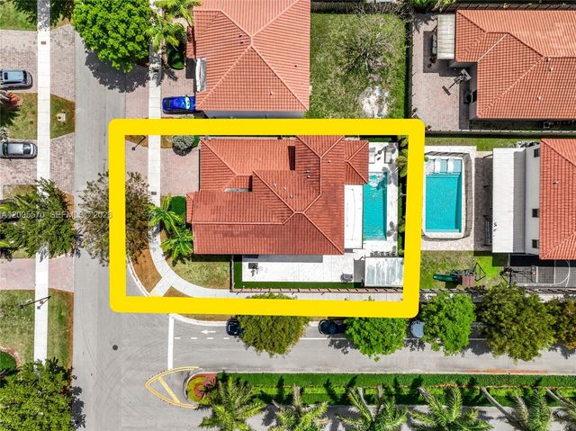 15294 SW 173rd St, Miami, FL 33187