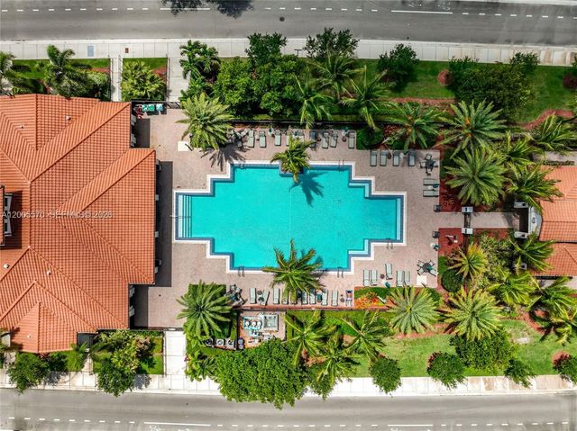 15294 SW 173rd St, Miami, FL 33187