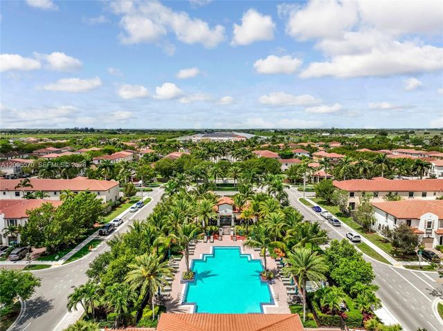15294 SW 173rd St, Miami, FL 33187