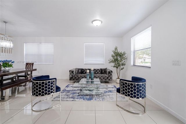15294 SW 173rd St, Miami, FL 33187