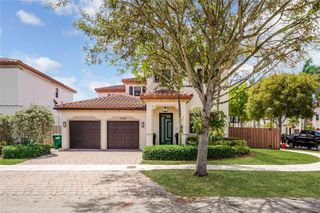 15294 SW 173rd St, Miami, FL 33187