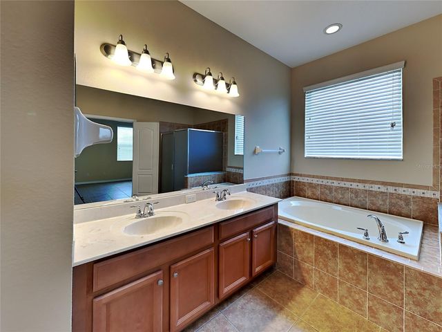 4252 HAWKSLEY PLACE, Wesley Chapel, FL 33545