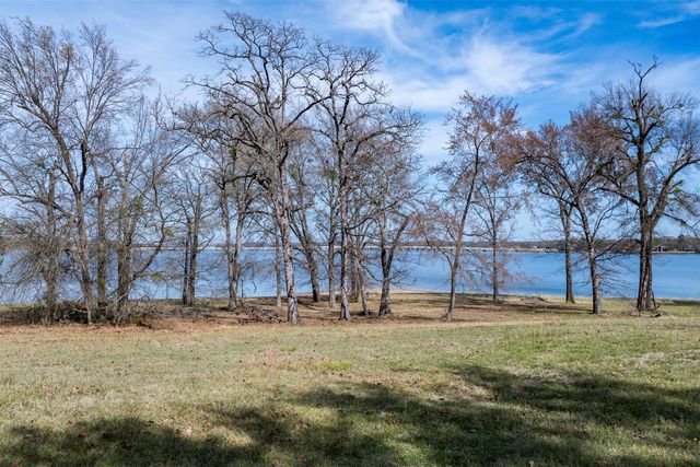 5660 Deerfield Lane, Mabank, TX 75156