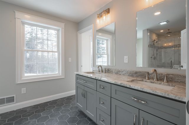 11 Nash Lane, Epsom, NH 03234