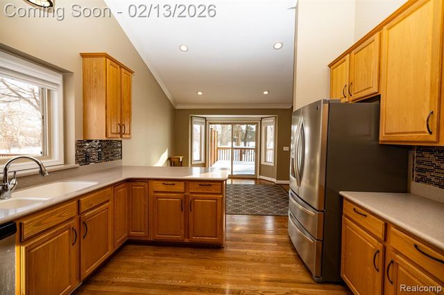 6056 Lochmore Drive 49, Commerce Twp, MI 48382