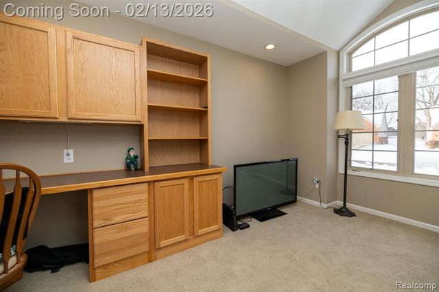 6056 Lochmore Drive 49, Commerce Twp, MI 48382