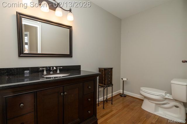 6056 Lochmore Drive 49, Commerce Twp, MI 48382