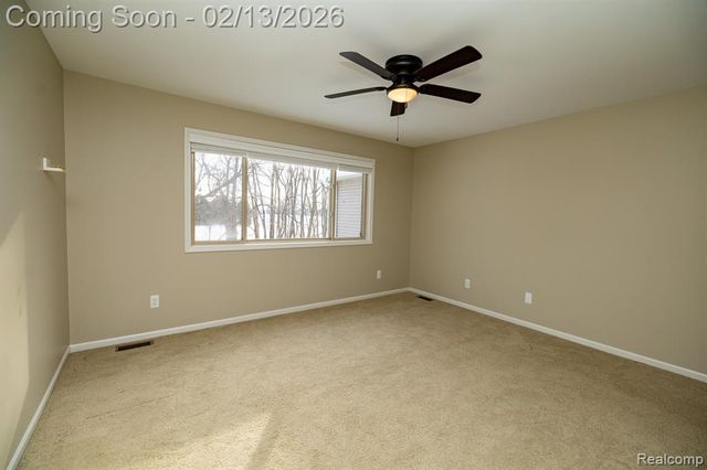 6056 Lochmore Drive 49, Commerce Twp, MI 48382