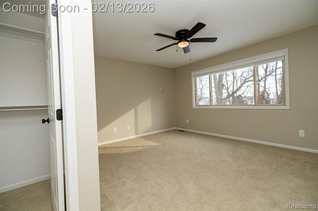 6056 Lochmore Drive 49, Commerce Twp, MI 48382