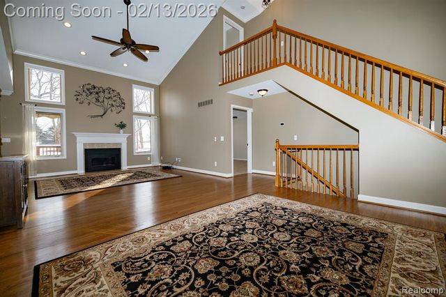 6056 Lochmore Drive 49, Commerce Twp, MI 48382