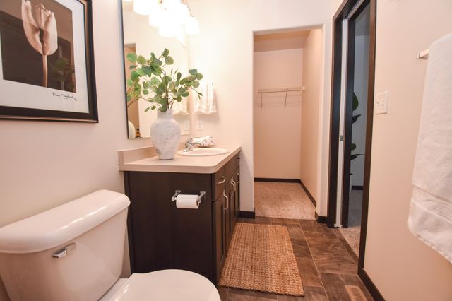 7454 21 Street S, Fargo, ND 58104