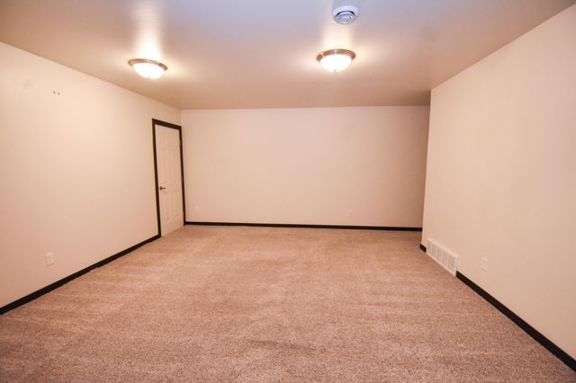 7454 21 Street S, Fargo, ND 58104