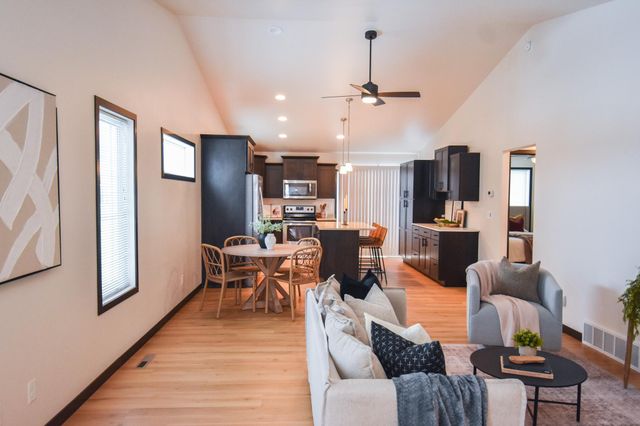 7454 21 Street S, Fargo, ND 58104