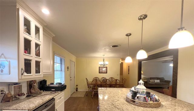 3024 Lamar Circle, El Campo, TX 77437