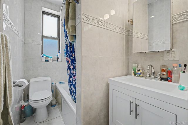 136-05 Sanford Avenue 3A, Flushing, NY 11355