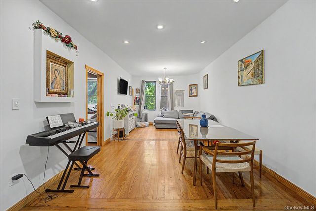 136-05 Sanford Avenue 3A, Flushing, NY 11355
