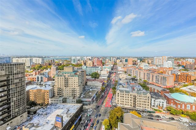 136-05 Sanford Avenue 3A, Flushing, NY 11355