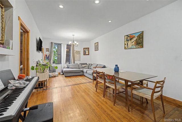 136-05 Sanford Avenue 3A, Flushing, NY 11355