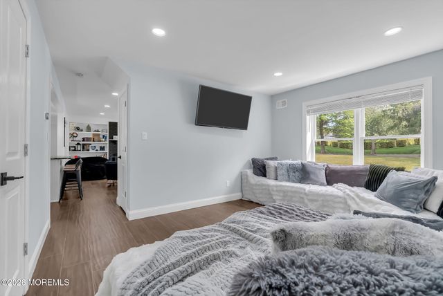 389 Kildare Drive, Toms River, NJ 08753