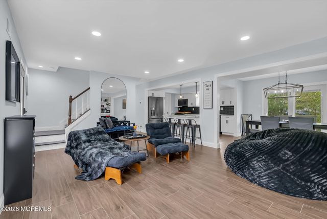 389 Kildare Drive, Toms River, NJ 08753