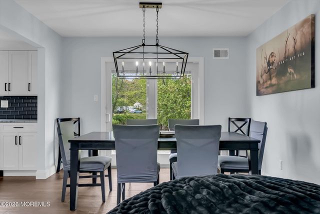 389 Kildare Drive, Toms River, NJ 08753