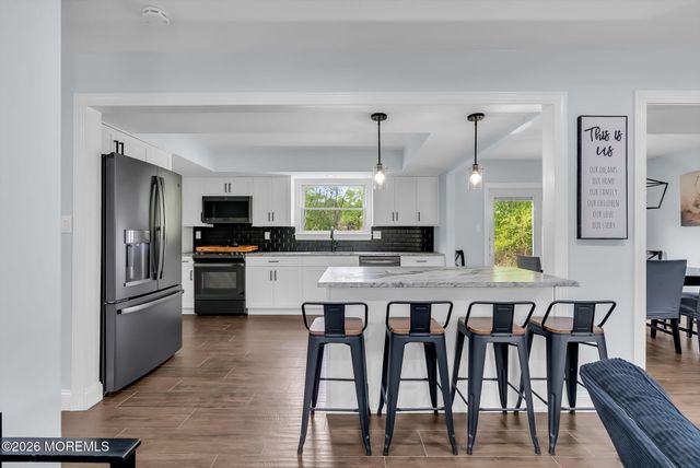 389 Kildare Drive, Toms River, NJ 08753