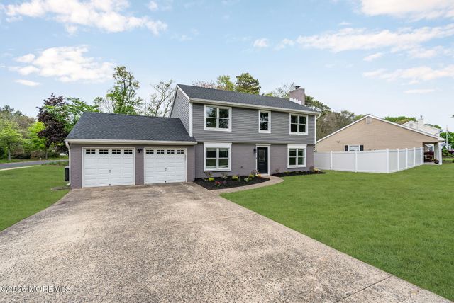 389 Kildare Drive, Toms River, NJ 08753
