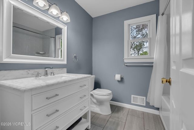 389 Kildare Drive, Toms River, NJ 08753