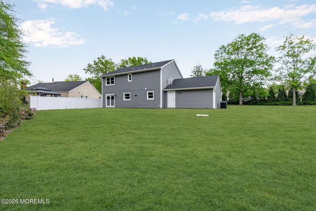 389 Kildare Drive, Toms River, NJ 08753
