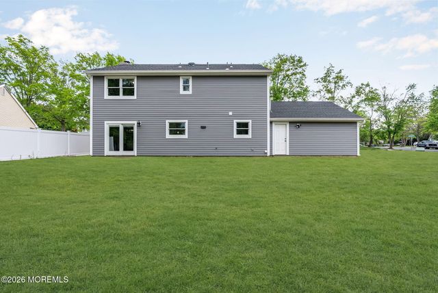 389 Kildare Drive, Toms River, NJ 08753