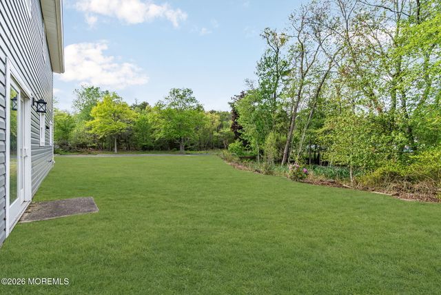 389 Kildare Drive, Toms River, NJ 08753