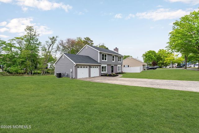 389 Kildare Drive, Toms River, NJ 08753